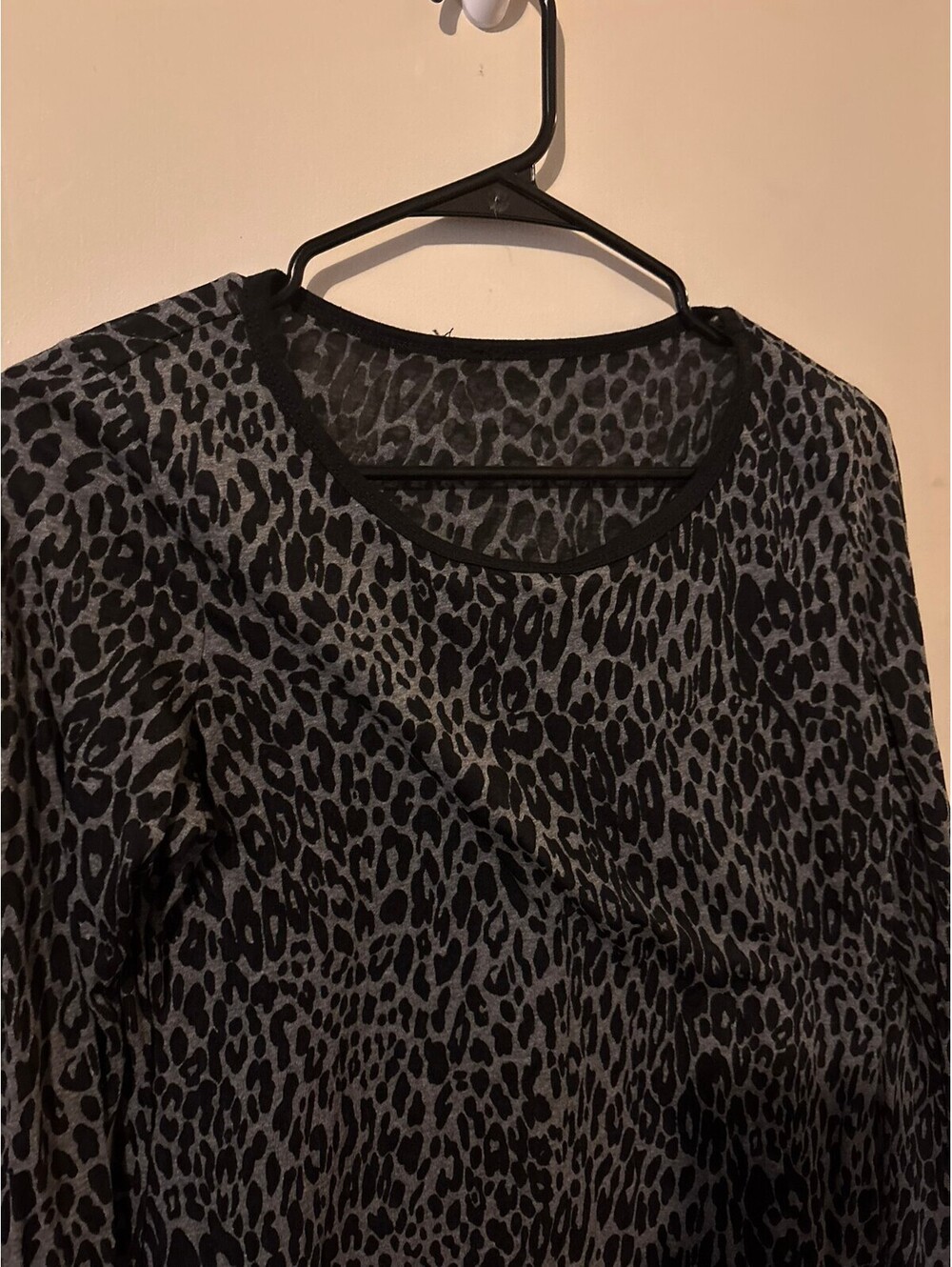 Black and Gray Leopard Print Long Sleeve Top